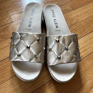 NWOT Anne Klein gold sandals